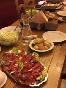 87557785_10222395554265612_6603253093633097728_n